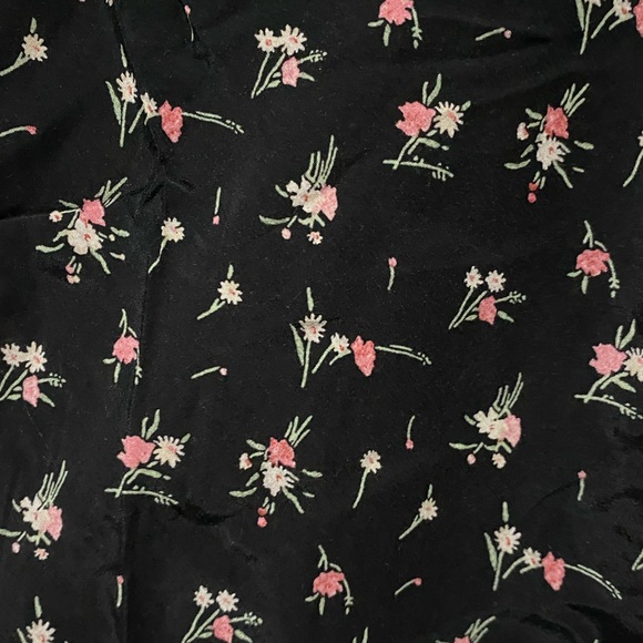 VICTORIA’S SECRET - Slip cami - Size Small - Picture 3 of 4